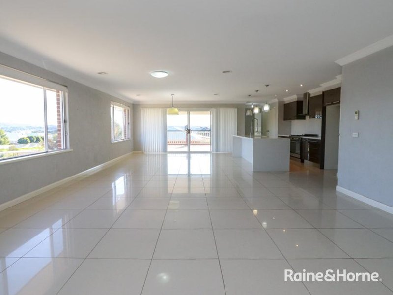 Photo - 4 She Oak Close, Kelso NSW 2795 - Image 3