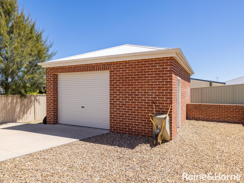 Photo - 4 She Oak Close, Kelso NSW 2795 - Image 14