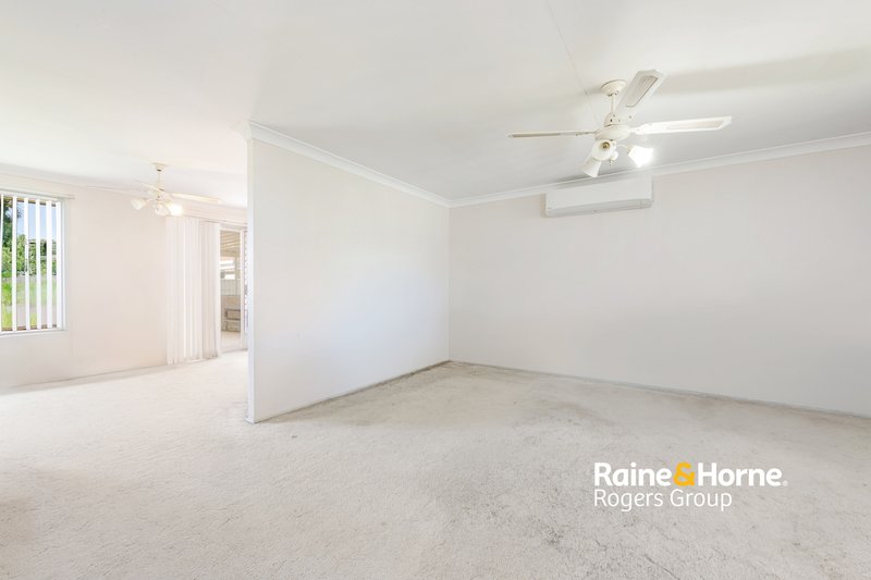 Photo - 4 Shearer Crescent, Blue Haven NSW 2262 - Image 3