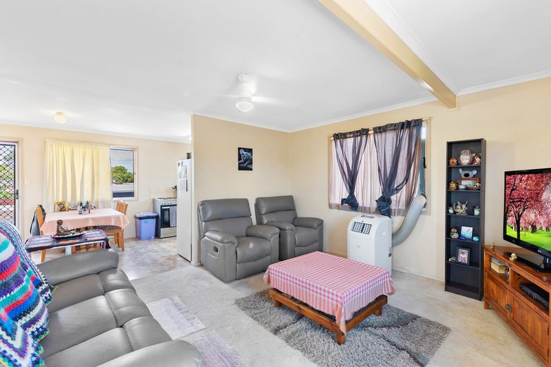 Photo - 4 Shearwater Court, Deception Bay QLD 4508 - Image 2