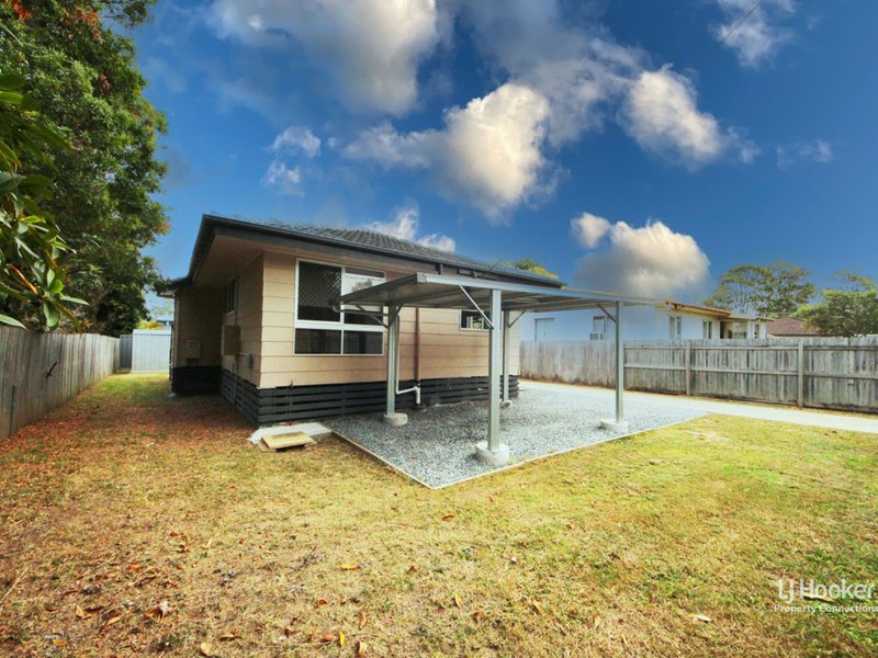 Photo - 4 Sheehan Street, Kallangur QLD 4503 - Image 2