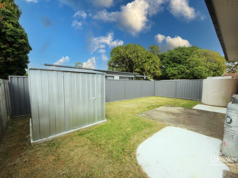 Photo - 4 Sheehan Street, Kallangur QLD 4503 - Image 11