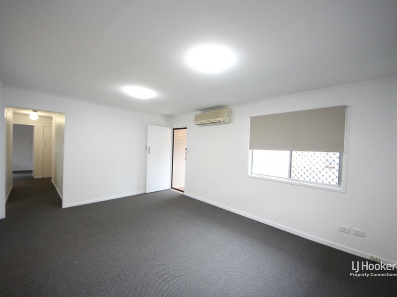 Photo - 4 Sheehan Street, Kallangur QLD 4503 - Image 4