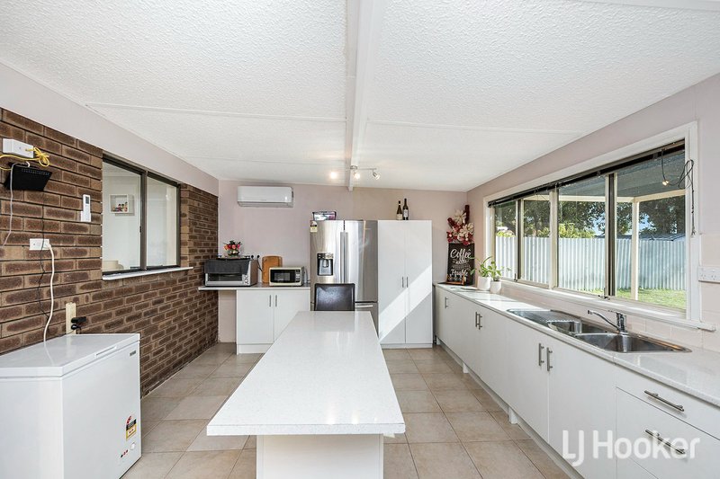 Photo - 4 Sherlock Close, Gosnells WA 6110 - Image 9