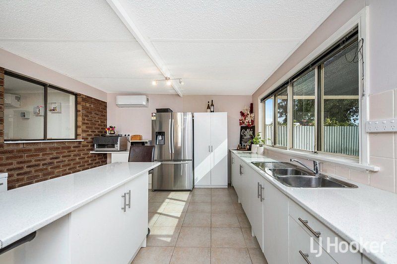 Photo - 4 Sherlock Close, Gosnells WA 6110 - Image 10