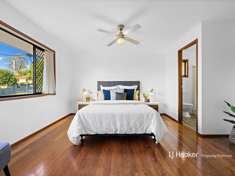 Photo - 4 Shirland Street, Macgregor QLD 4109 - Image 16