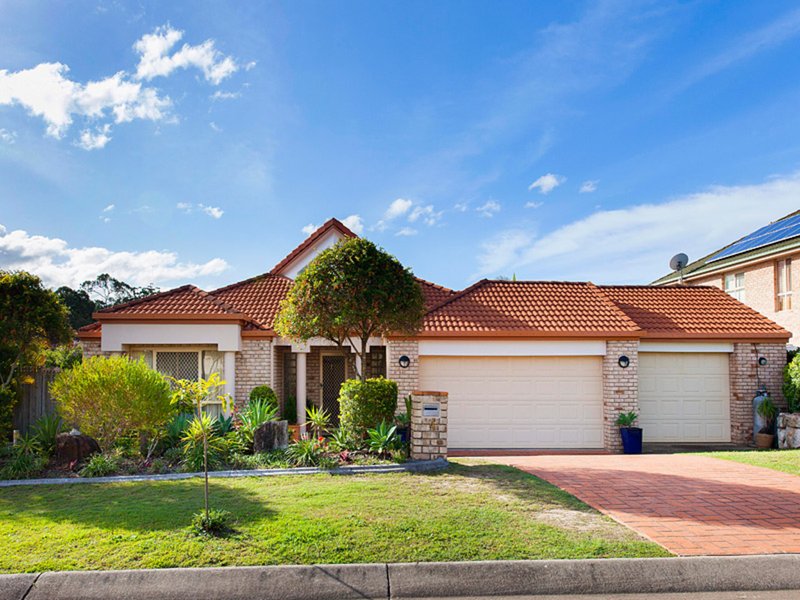 4 Silky Oak Crescent, Carindale QLD 4152