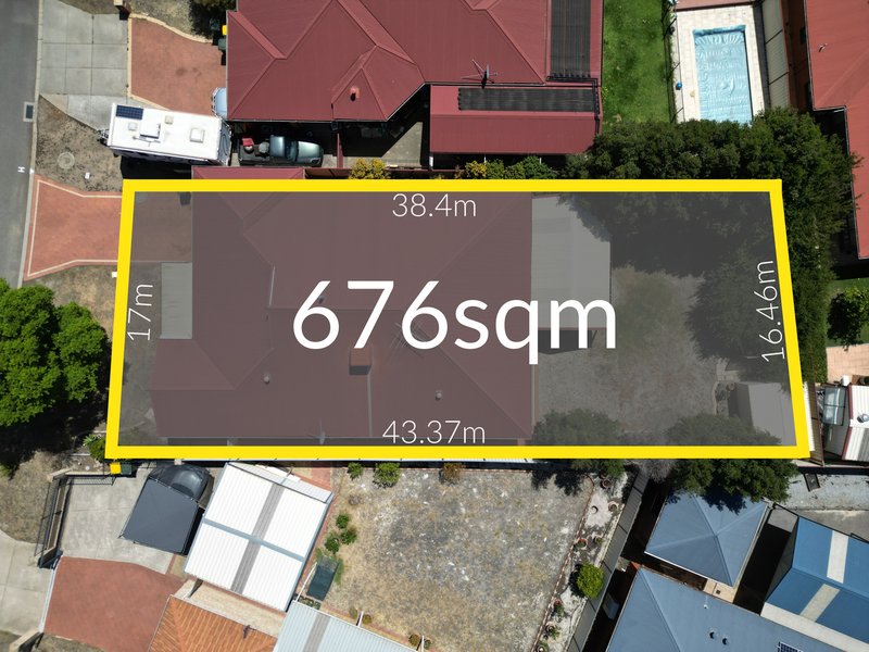 4 Silvereye Close, East Cannington WA 6107