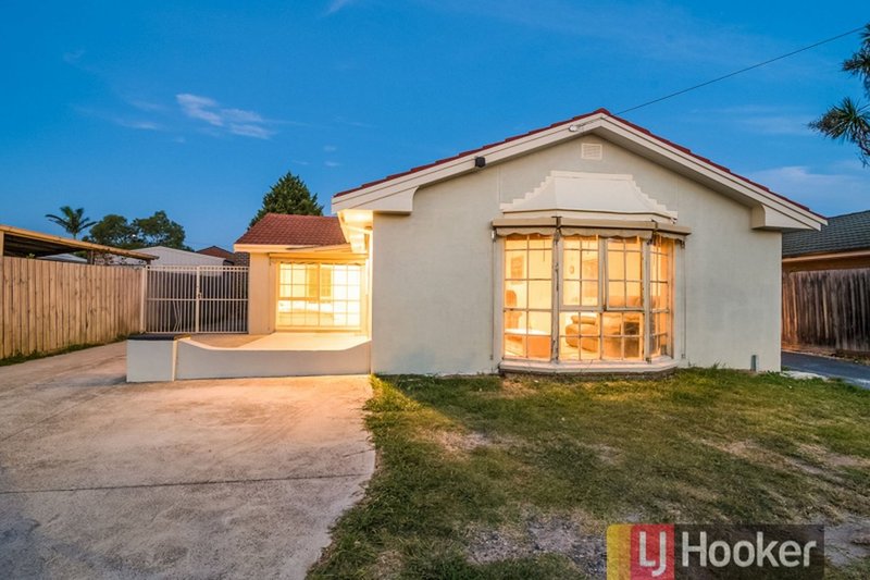 Photo - 4 Sinclair Court, Hampton Park VIC 3976 - Image 12