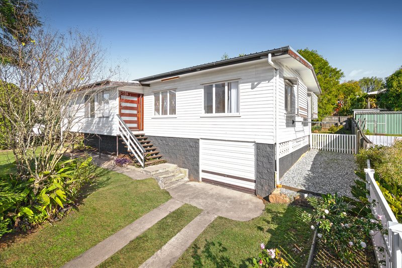 Photo - 4 Slone Street, Riverview QLD 4303 - Image 13