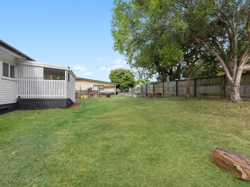 Photo - 4 Slone Street, Riverview QLD 4303 - Image 15
