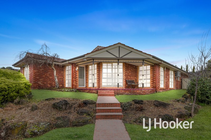 4 Sneddon Drive, Narre Warren South VIC 3805