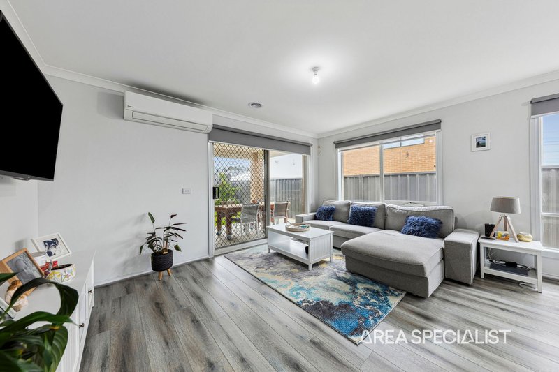 Photo - 4 Snowbird Road, Pakenham VIC 3810 - Image 12