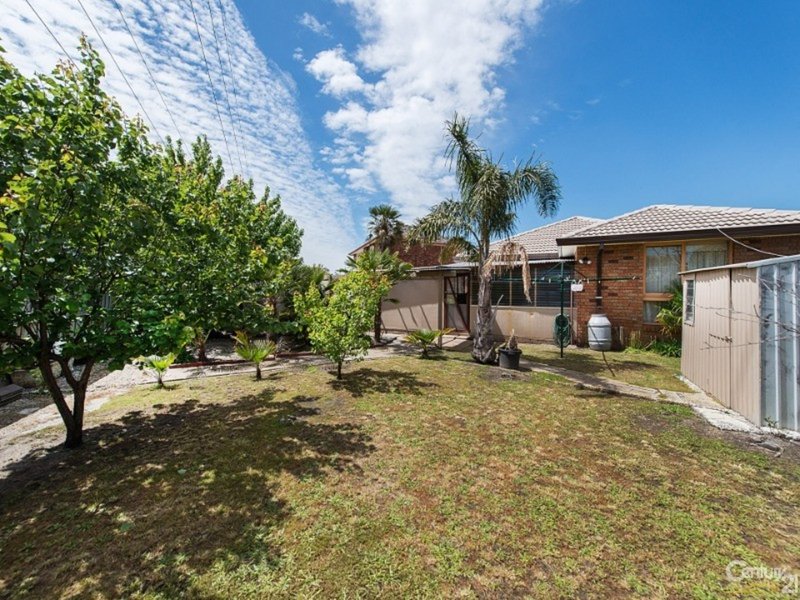 Photo - 4 Snowy Court, Clayton South VIC 3169 - Image 12