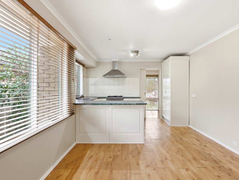 Photo - 4 Snowy Court, Werribee VIC 3030 - Image 5