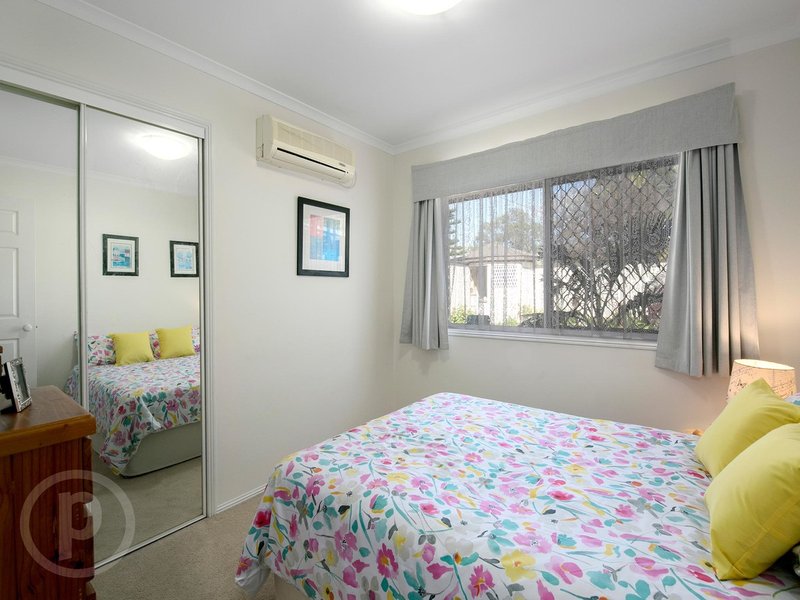 Photo - 4 Softstone Street, Tennyson QLD 4105 - Image 16