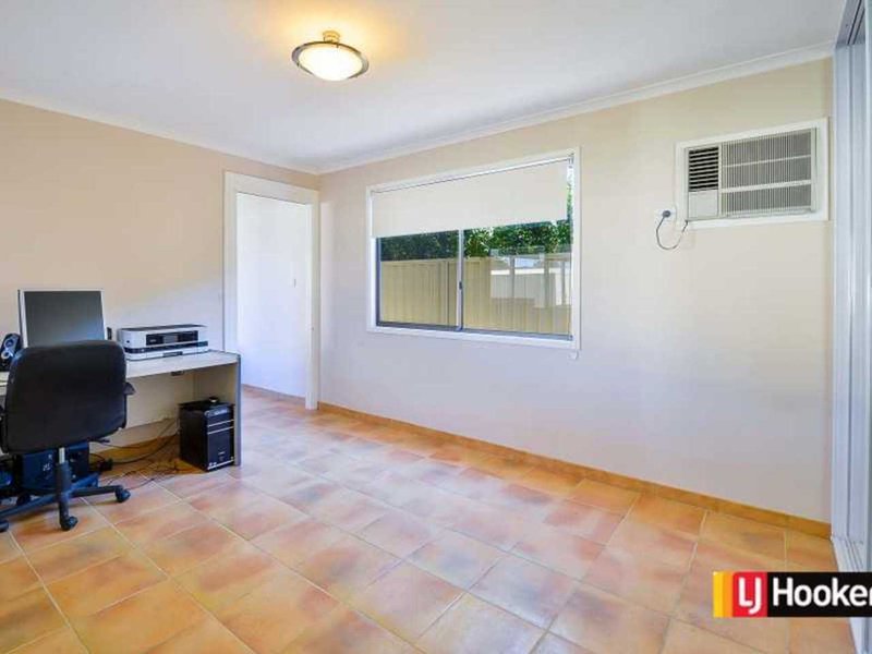 Photo - 4 Solero Place, Eschol Park NSW 2558 - Image 5