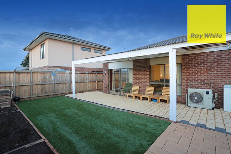 Photo - 4 Solo Street, Point Cook VIC 3030 - Image 12