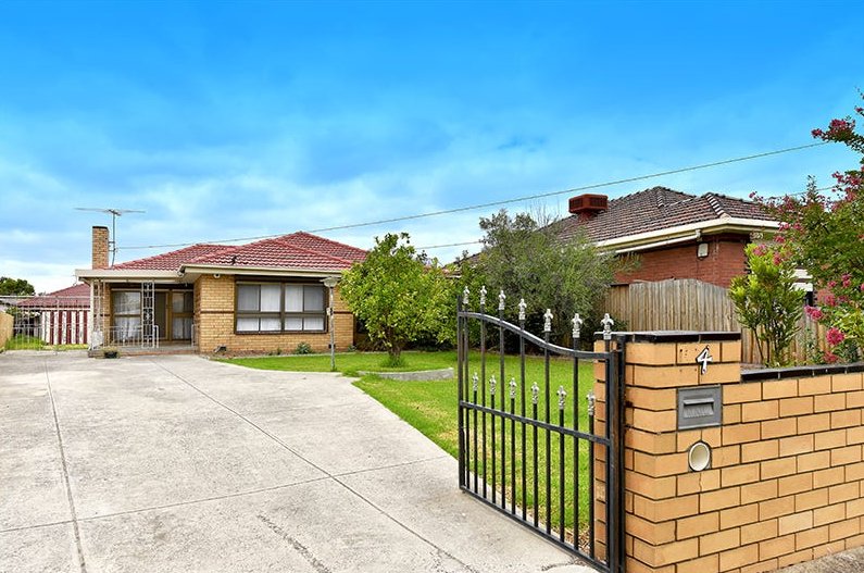 4 Somerlayton Crescent, Fawkner VIC 3060