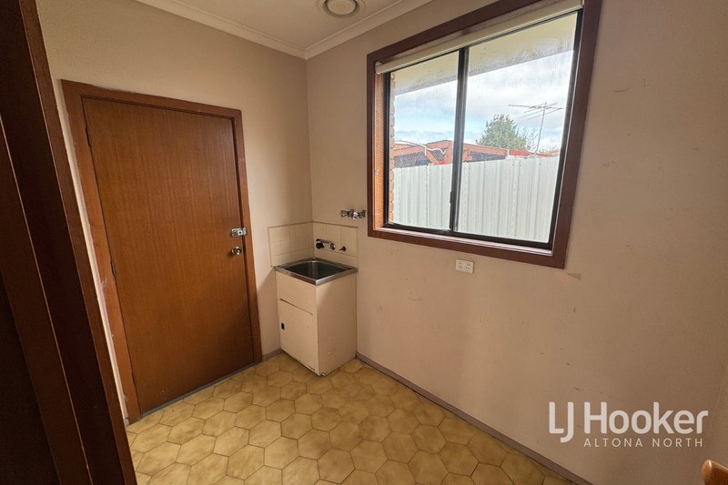 Photo - 4 Sommers Drive, Altona Meadows VIC 3028 - Image 19