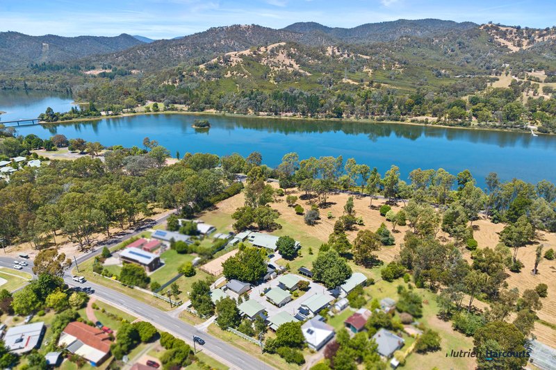 Photo - 4 South Crescent, Eildon VIC 3713 - Image 1