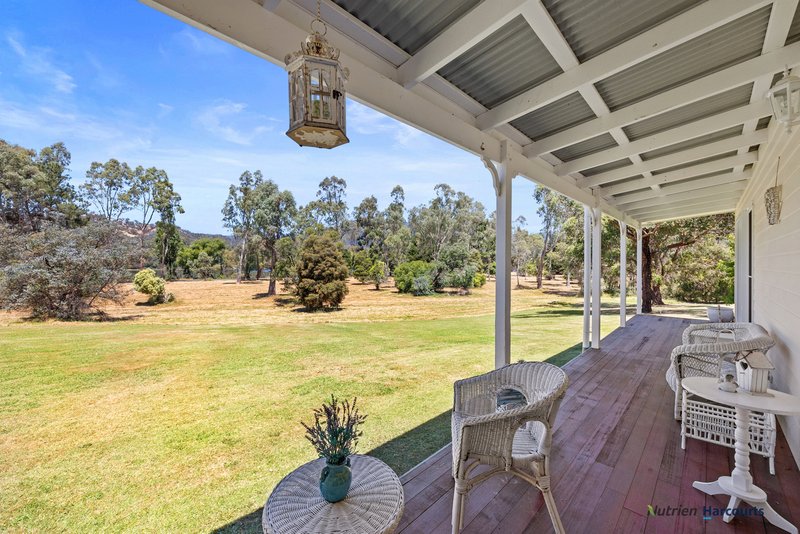 Photo - 4 South Crescent, Eildon VIC 3713 - Image 24