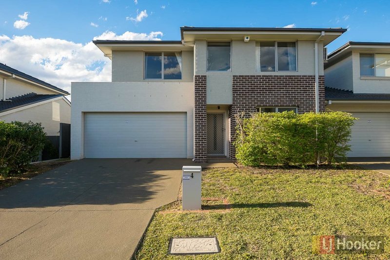 4 Sovereign Circuit, Glenfield NSW 2167