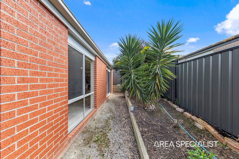 Photo - 4 Spaniel Lane, Pakenham VIC 3810 - Image 23