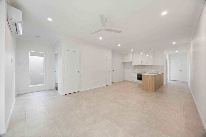 Photo - 4 Spindrift Road, Clinton QLD 4680 - Image 2