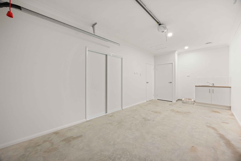 Photo - 4 Spindrift Road, Clinton QLD 4680 - Image 11