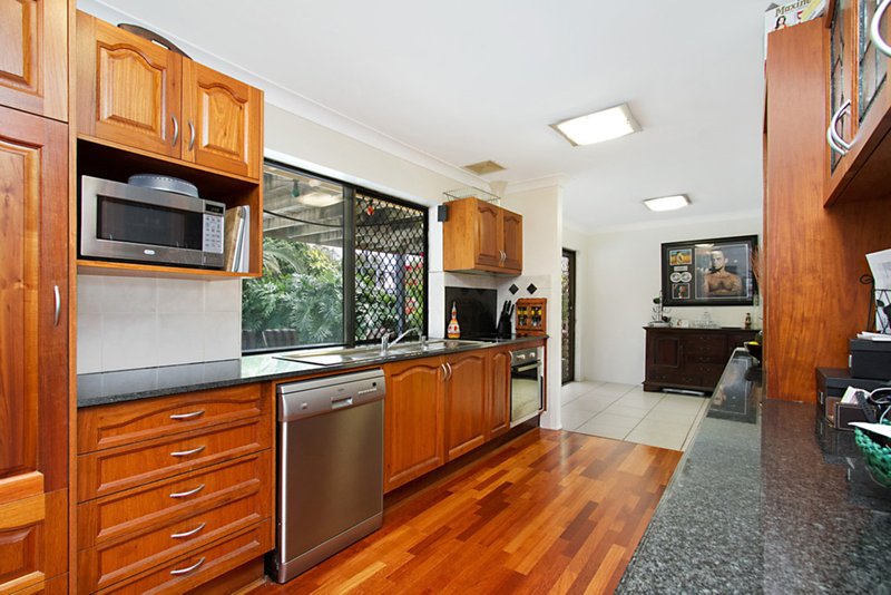 Photo - 4 Spoonbill Court, Burleigh Waters QLD 4220 - Image 3