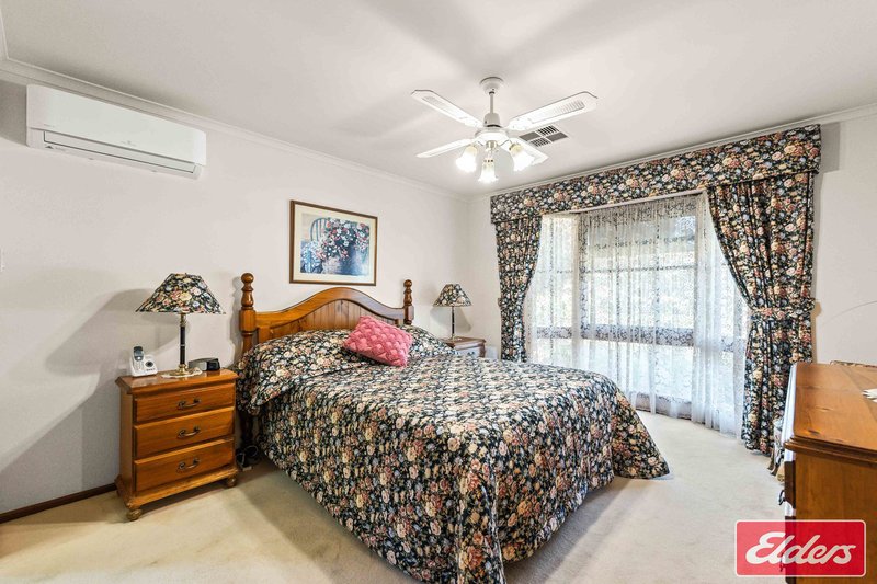 Photo - 4 St Albans Drive, Salisbury Heights SA 5109 - Image 4