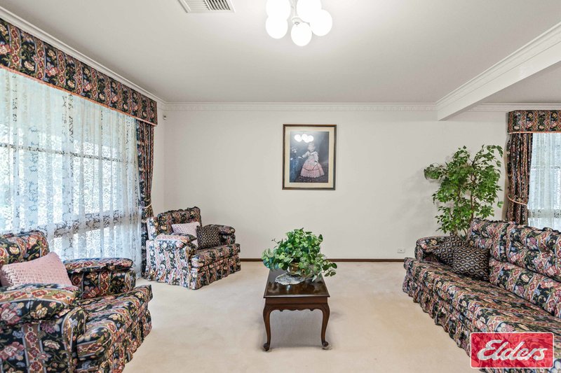 Photo - 4 St Albans Drive, Salisbury Heights SA 5109 - Image 6
