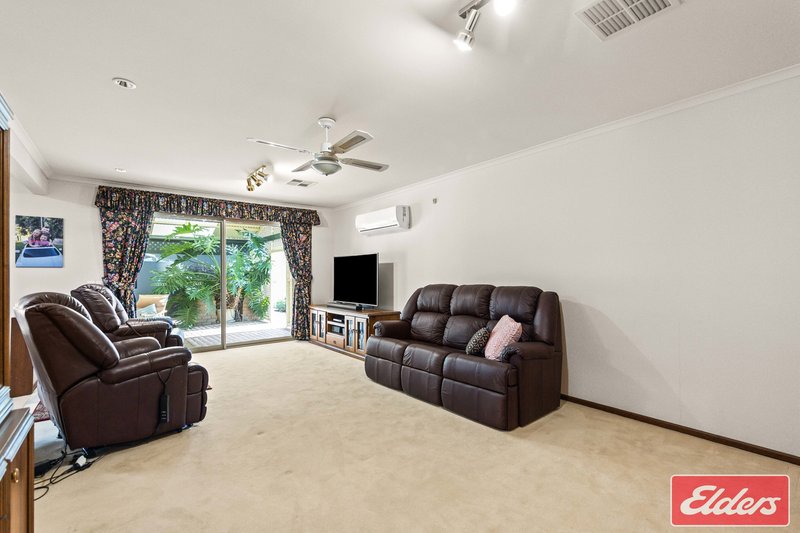 Photo - 4 St Albans Drive, Salisbury Heights SA 5109 - Image 15