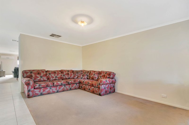 Photo - 4 St Albans Place, Craigmore SA 5114 - Image 5