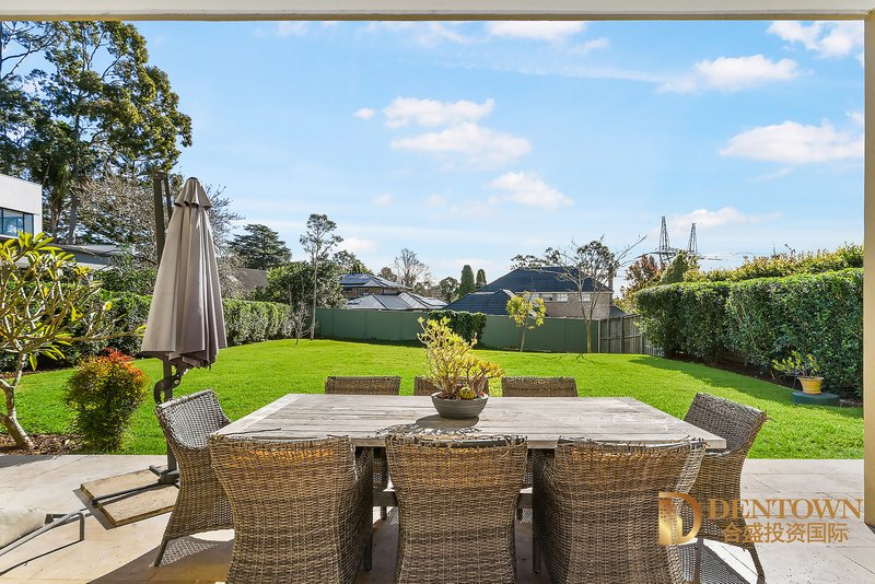 Photo - 4 St Columbans Green, North Turramurra NSW 2074 - Image 5