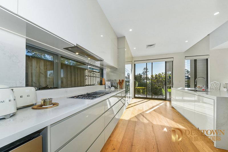 Photo - 4 St Columbans Green, North Turramurra NSW 2074 - Image 7