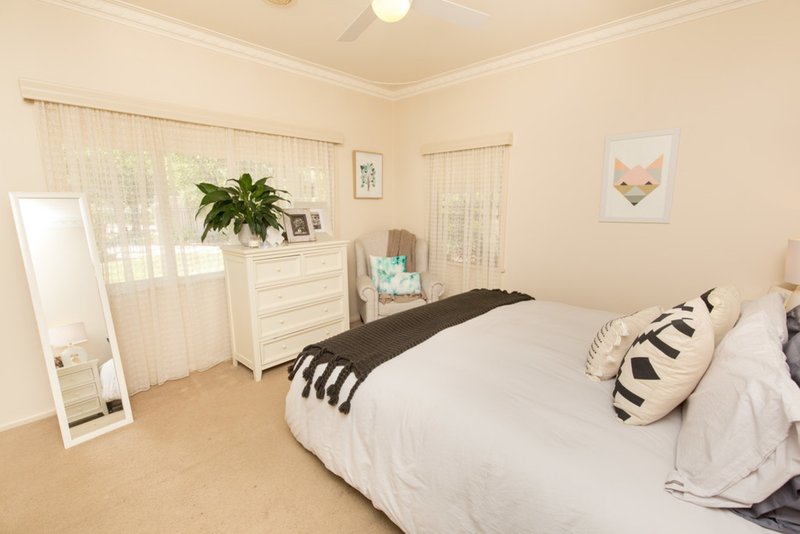 Photo - 4 St Neots Court, Mildura VIC 3500 - Image 5