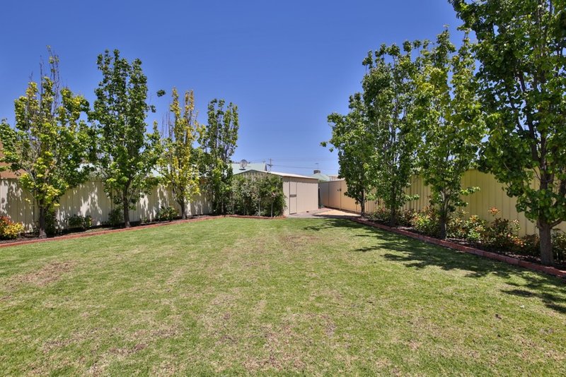 Photo - 4 St Neots Court, Mildura VIC 3500 - Image 10