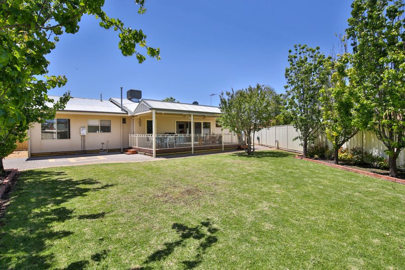 Photo - 4 St Neots Court, Mildura VIC 3500 - Image 11