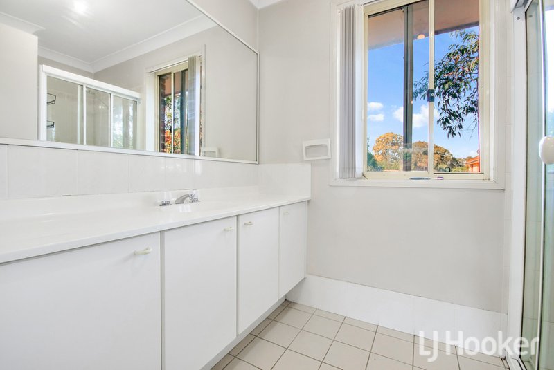 Photo - 4 St Pauls Way, Blacktown NSW 2148 - Image 6