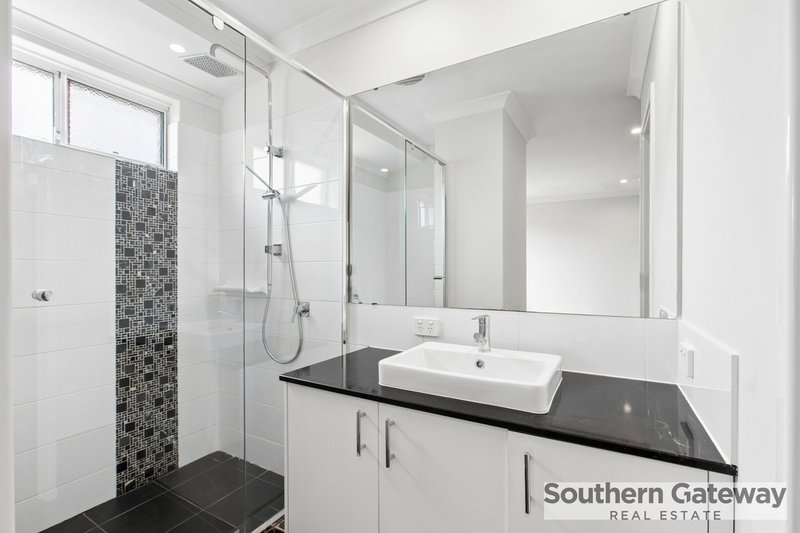 Photo - 4 St Pierre Turn, Piara Waters WA 6112 - Image 15