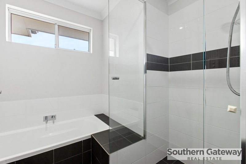 Photo - 4 St Pierre Turn, Piara Waters WA 6112 - Image 20