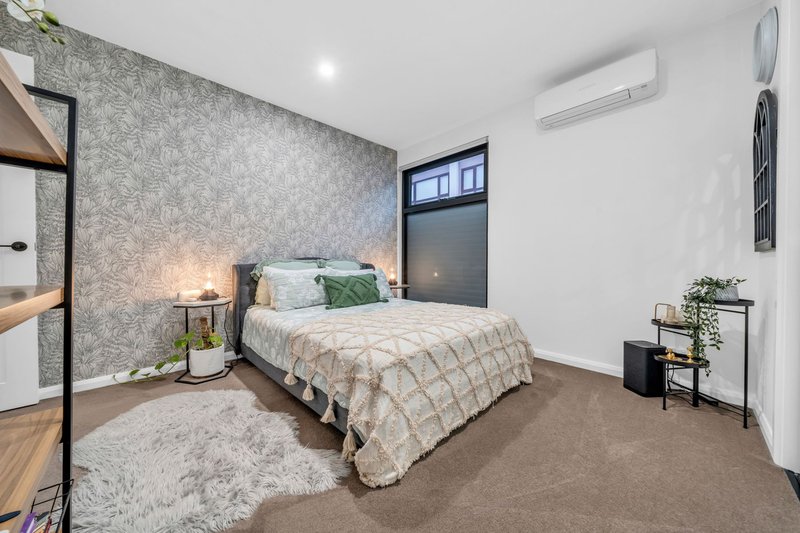 Photo - 4 Stanford Close, Mulgrave VIC 3170 - Image 4