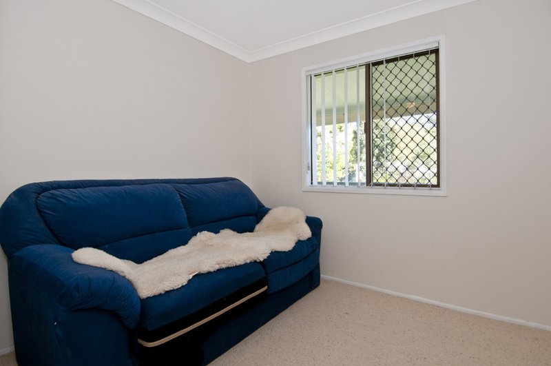 Photo - 4 Stapelton Tce , Bethania QLD 4205 - Image 8