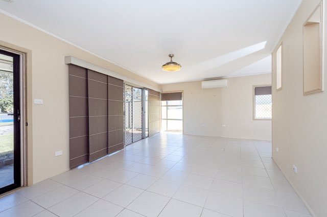 Photo - 4 Steed Street, West Gladstone QLD 4680 - Image 4