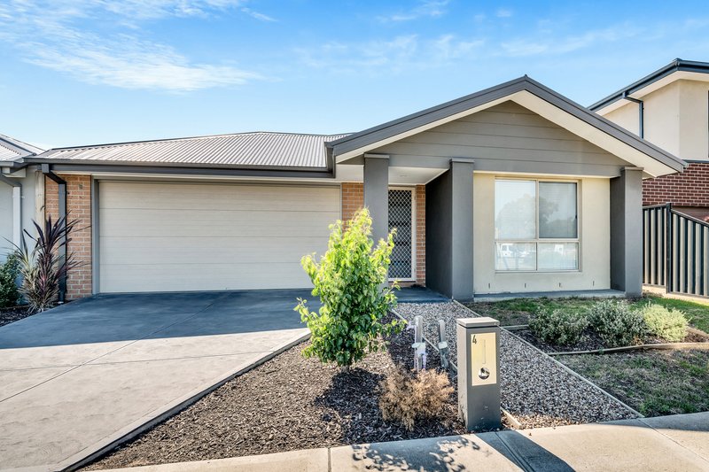 4 Steinbeck Street, Greenvale VIC 3059