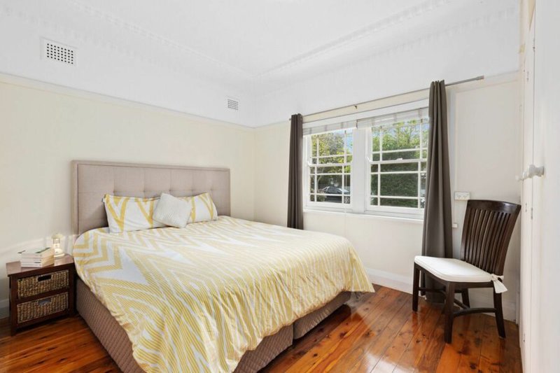 Photo - 4 Stephen Street, Willoughby NSW 2068 - Image 4