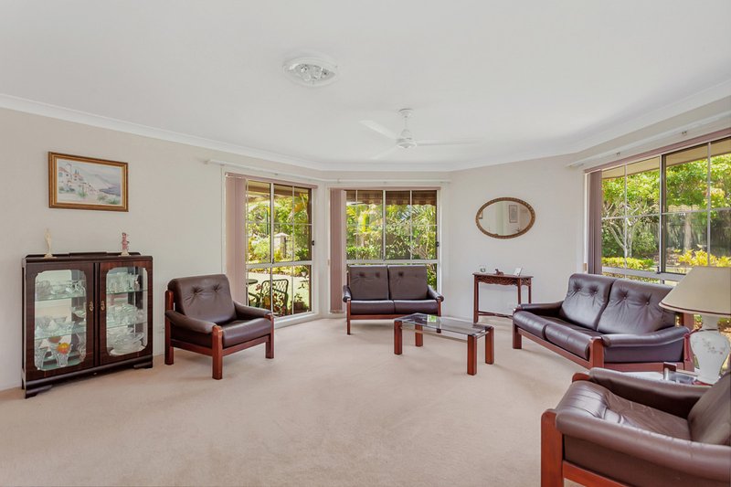 Photo - 4 Stingray Crescent, Burleigh Waters QLD 4220 - Image 6