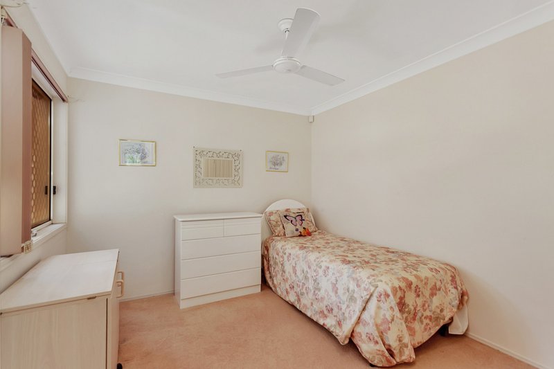 Photo - 4 Stingray Crescent, Burleigh Waters QLD 4220 - Image 12